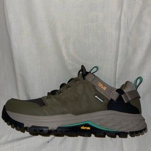 Teva Grandview GTX low NEW
